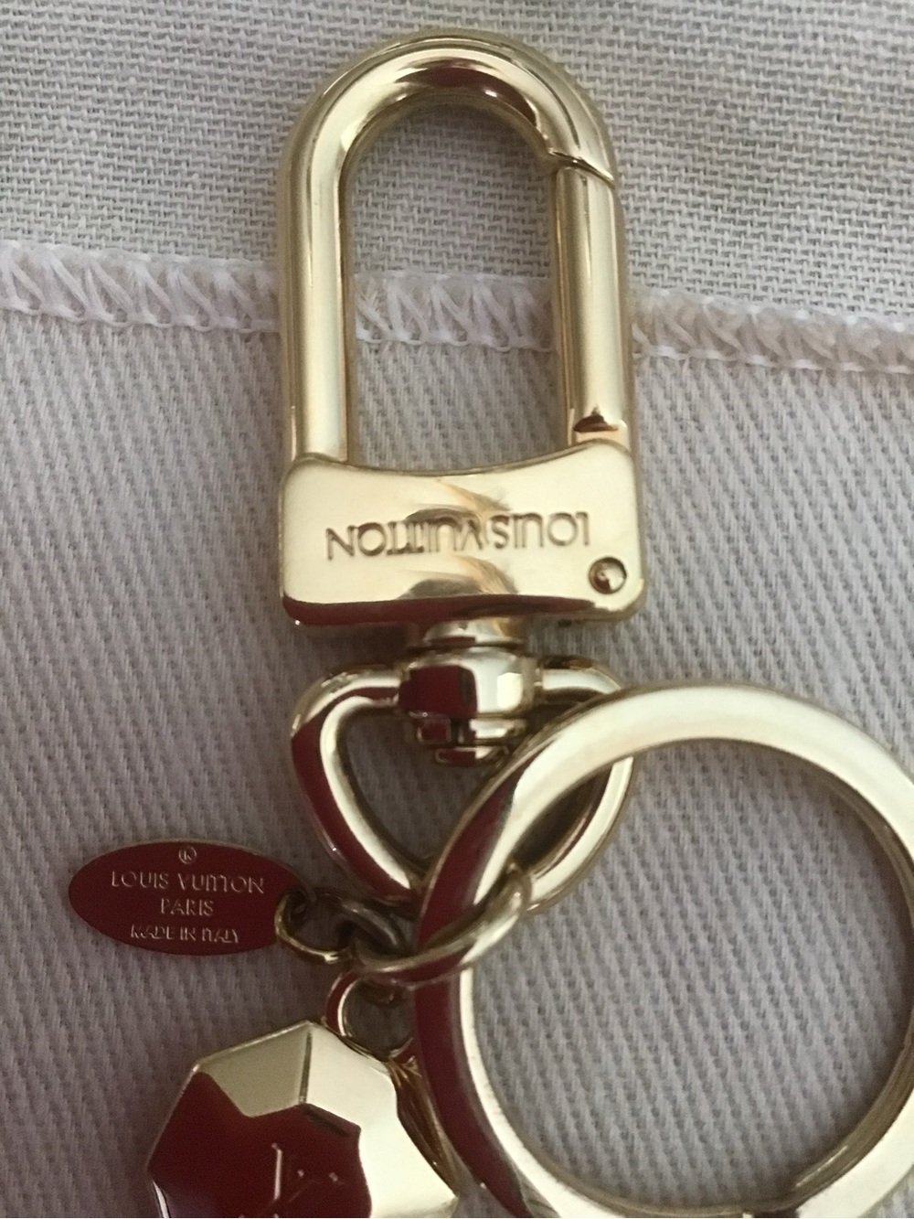 Preloved Louis Vuitton Facettes Bag Charm/ Key Holder - Picture 4 of 11